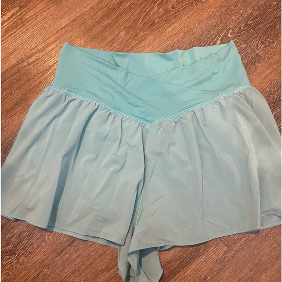 ✨ SOLD ✨ Aerie Offline Shorts - Picture 3 of 5